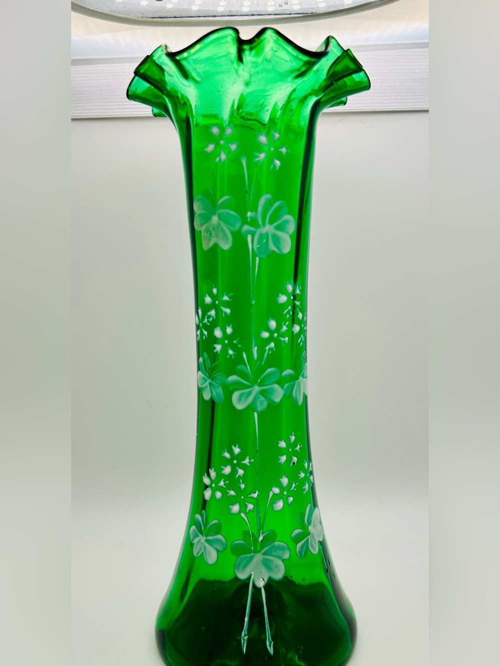 AMAZING Antique Moser Hand Blown Emerald Glass Vase w Hand Painted Enamel